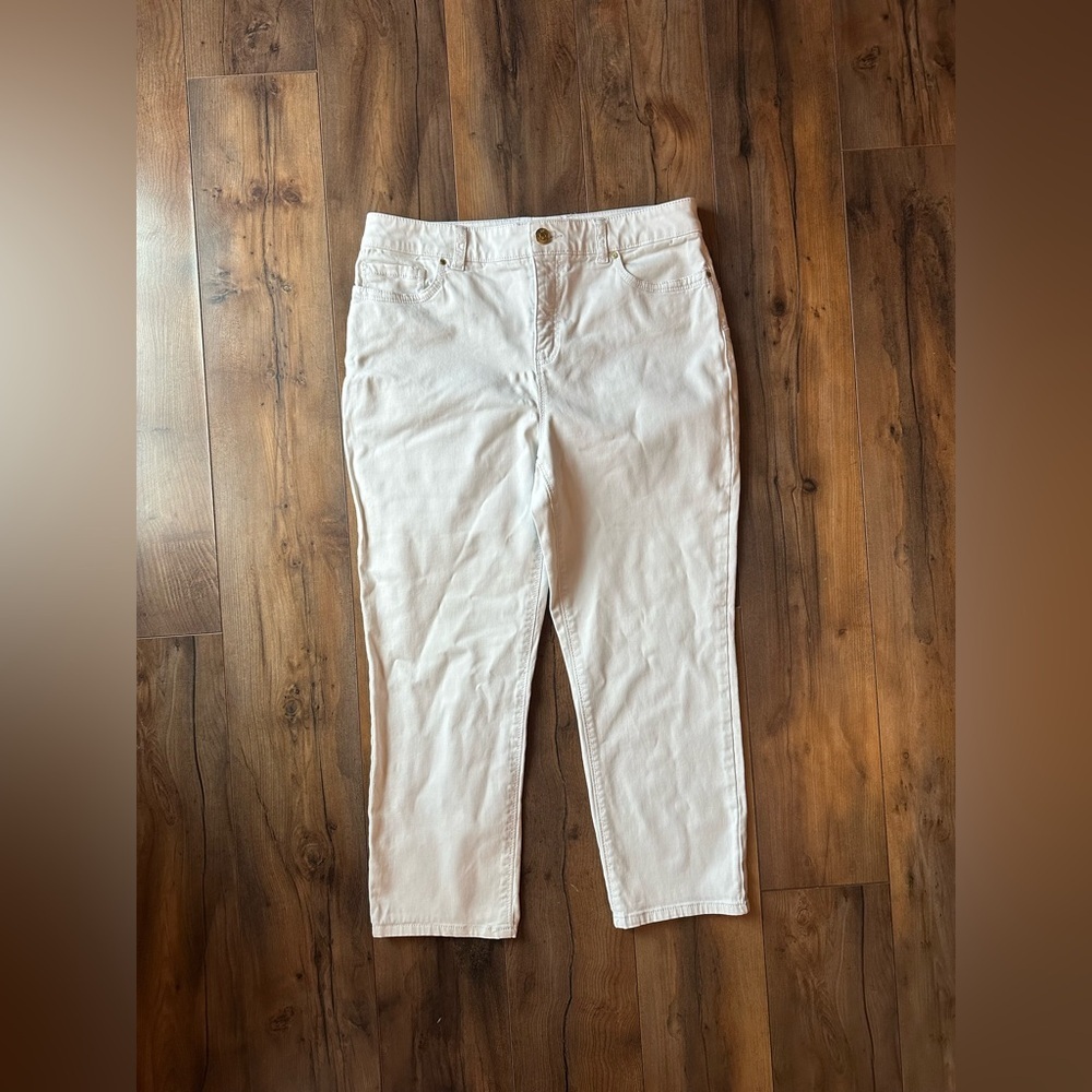 Chico’s So Slimming Khaki Ankle pants | Size 1 (Fits 8–10) | Stretch Denim - Picture 2 of 8